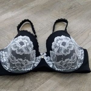 Victoria's Secret Body by Victoria Lined Demi Bra